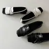 Versión de Piel de Oveja~Diseño Único Puntera Cuadrada Nariz de Cerdo Zapatos de Ballet Bajos para Mujer con Encaje de Lazo en Estilo Oscuro