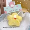 Pequeños regalos de fiesta empaquetados individualmente, lindos colgantes de peluche, muñecos de dibujos animados, muñecos para lanzar en bodas, recuerdos de fiesta y decoraciones colgantes