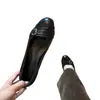 Sapatilhas retrô com fivela estilo francês para mulheres, novos sapatos Mary Jane de outono 2026 que aumentam a altura, sapatilhas ballet planas de bico redondo