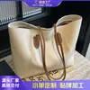Bolsa Tote para Mujer 2026 Nueva Bolsa Grande de Capacidad para Viajes Diarios Otoño e Invierno Bolso de Hombro Versátil de Gama Alta Bolso Sencillo de Clase