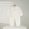 Macacão Toalha de Saliva para Recém-Nascido 0-3 Meses Primavera e Outono Cadarço Quente Outono e Inverno Roupa de Monge para Bebê Recém-Nascido