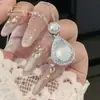 Collar Versátil de Ágata Blanca y Crisoprasa de Alto Hielo con Colgante de Gota de Agua Plateado al por Mayor Suministro en Vivo