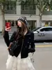 Chaqueta Corta de Cuello Alto Yinhe Hecha a Mano para Chica Cool 2026 Chaqueta Cardigan Retro Napoleónica de Doble Botonadura con Cremallera