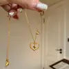 Collar de Corazón Espinoso Retro Francés para Mujer, Estilo Vintage, Diseño de Nicho de Lujo Ligero, Colgante en Forma de Corazón de Melocotón, Cadena Popular para Clavícula