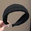 Nueva diadema de color sólido de alta elasticidad con ala ancha, copete alto, diadema femenina que hace que la cara se vea más pequeña, pinza para el pelo de viaje, accesorio para el cabello estilo coreano