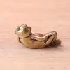 Latão Puro sapo dormindo antigo sapo criativo peso de papel animal de estimação de chá peças de alça bronze antigo ornamentos de decoração de mesa para casa
