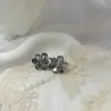Aretes de Florales Estilo Bosque con Circonitas para Mujer, Diseño de Nicho con Acabado de Alta Gama, Exquisitos Aretes Versátiles para Cuidado del Oído y Cartílago
