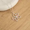 Collar Colgante de Flor Hueca de Metal Plateado con Cordón Negro Estilo Ins Coreano para Mujer Cadena de Clavícula Versátil de Alta Gama a la Moda