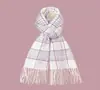 Bufanda de Cuadros Retro con Borlas Estilo Japonés 2024 para Mujer, Cálida de Invierno, Versátil, para Estudiantes, Parejas