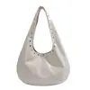 Bolso de Mano Retro con Remaches 2026 para Mujer Piel Suave Gran Capacidad Hombro Único Bolso de Axila Versátil para Viajes Bolso de Mano
