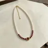 Pulseira de Contas Espaçadoras de Ágata Vermelha com Pequenas Contas Douradas e Contas de Transferência com Pedras Totais para Mulheres, Elegante e Fashion, Joia de Presente de Ano Novo de Luxo Leve