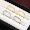Anillo de dedo de diseño exclusivo de círculo completo de moda exquisito con incrustaciones de diamantes de circonita estilo corte retro anillo de dedo de arcoíris