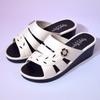 Zapatillas de verano para mujer de tacón alto con suela gruesa para interiores Nueva Moda Hogar baño antideslizantes cuña Exterior