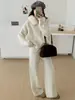 Nuevo Estilo Otoño/Invierno 2026 Conjunto Casual de Dos Piezas de Punto para Mujer con Cárdigan con Capucha y Cremallera con Cuello de Piel + Pantalones de Pierna Ancha de Cintura Alta