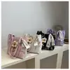 Bolsa Transversal Outono e Inverno Nova Textura Bolsa Feminina Tendência Moda Bolsa Tote Couro Macio Retrô Versátil Bolsa de Ombro de Mão