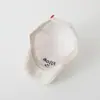 Gorras Infantiles Otoño e Invierno Gorras de Béisbol de Lana de Cordero para Niños Gorras de Viaje para Niñas Bordado Personalizado de Letras Gorras de Béisbol Cálidas Modernas