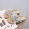 Sandalias para Niñas 2026 Verano Nuevo Estilo Zapatos de Playa Abiertos para Niños Mayores, Versátiles de Moda Sandalias tipo Chancla con Fuegos Artificiales Grandes
