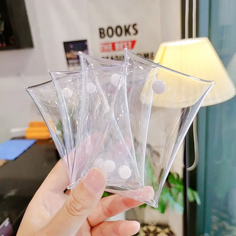 PVC透明盲盒遛娃袋钥匙扣零钱包 泡泡玛特收纳展示盒耳机口红