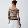 Camiseta Slim de Manga Corta con Estampado 3D Estilo Europeo y Americano Nueva Primavera 2024 Top Retro Sexy de Un Hombro Fruncido para Mujer