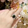 Camélia novo anel de esmeralda de alta qualidade que preserva a cor tesouro de cor anel feminino banhado a ouro cravejado de zircônio temperamento Borboleta Amor design de flor anel aberto