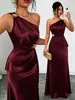 Vestido de Noite de Cetim Europeu e Americano para Comércio Exterior com Um Ombro, Nó Torcido, Botão Dourado, Cintura Alta, Fenda, Cauda de Peixe, Vestido de Noite Longo