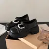 Sapatos Mary Jane retrô xadrez estilosos com laço, sola grossa, acabamento em renda e design plataforma para aumentar a altura, para mulheres