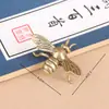 Mantis de Latón Grillo Abeja Libélula Insecto de Simulación Adornos Pequeños de Escritorio Mascota de Té Animal Insecto Artesanías de Tallado de Cobre
