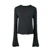 Suéter tejido rosa de cuello redondo y manga acampanada para mujer, estilo coreano, talla petite, simple y casual, con diseño de punto calado, de longitud corta para otoño