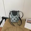 Bolsa de ombro transversal estilosa e fofa estilo coreano 2026 verão nova poá personalizada simples para celular feminina
