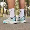 Zapatillas de Correr Hongxing Erke Jingzhe 2 Verano Nuevas Suela Suave Amortiguación Zapatillas para Trotar Resistentes al Desgaste Antideslizantes Zapatos de Hombre Zapatos Deportivos