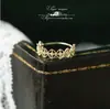 Gilles Gamese Shi Poemas Estilo Japonés Lujo Accesible Exquisita Flor de Ventana Venta Caliente Encaje Calado Anillo Abierto Chapado en Oro