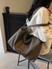 Bolsa Feminina de Grande Capacidade, Novo Modelo Primavera 2026, Design de Nicho, Bolsa Tote de Lona de Ombro Único para Estudantes que Vão à Aula e para o Dia a Dia
