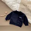 Casaco infantil de outono e inverno com forro de fleece, moletom cardigã casual para meninos e meninas, fleece fino versátil, jaqueta bomber de fleece de espessura média