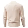 Tendencia de Moda Otoño e Invierno para Hombre Hebilla Oblicua Cuello Alto Textura de Punto Suéter Casual Botón Capa Base Superior Ropa de Hombre