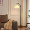 Lámpara de pie de mesita de noche estilo vintage, estante creativo para dormitorio, lámpara de mesita de noche, lámpara decorativa para sala de estar junto al sofá