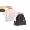 Conjunto de Verano para Niños 2026 Nuevo Elegante Conjunto de Dos Piezas para Niños con Mangas Cortas Patchwork, Ropa de Moda al por Mayor