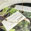 Collar de Nácar con Tres Mariposas para Mujer, Diseño de Nicho de Lujo Ligero, Cadena para Clavícula Estilo Minimalista de Acero de Titanio, Colgante de Moda para Influencers