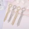Nuevos pendientes de soldadura con cadena de garra de diamantes de imitación, accesorios de borlas, pendientes versátiles con forma de corazón y estrella redonda de cinco puntas.