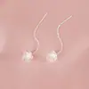 Aretes de Flor de Rosa para Mujer, Aretes de Flor de Alto Nivel Frescos y Estilo Bosque, Nuevos Accesorios Versátiles para Estudiantes y Viajes al Trabajo Venta al por Mayor
