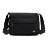 Bolsa Feminina Novo Estilo, Bolsa de Ombro de Nylon Multicamadas Casual para Viagem, Bolsa Transversal Leve Feminina Estilo Coreano Simples Atacado