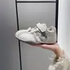Zapatos Casuales Versátiles de Moda para Niñas 2026 Primavera/Verano Nuevos Zapatos Estilo Retro Forrest Gump para Niños Mayores Tendencia Zapatos de Entrenamiento Alemanes