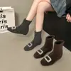 Botines cortos de mujer elegantes y muy atractivos con aumento de altura interno, superventas en otoño e invierno 2026, botines tobilleros ajustados de color gris oscuro ultrapopulares