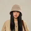 Versátil Gorro de Pescador Tejido de Lana para Mujeres con Gran Circunferencia de Cabeza, Nuevo Otoño/Invierno 2025 Estilo Coreano/Japonés, Tendencia de Sombrero de Cubo Adelgazante