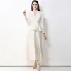 Tiro Real de un Conjunto de Blazer de Viaje Estilo Chanel + Falda de Paraguas Jacquard de Gama Alta Ajustada de Cintura Alta Adelgazante