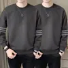 Sudadera casual para hombre, nuevo modelo de otoño, negro, blanco, gris, corte holgado, cuello redondo, sin capucha, manga larga, top deportivo, chaqueta versátil