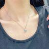 Nuevo collar de diamantes flash en forma de gota de agua de amor, lujo ligero, simple, cadena para el cuello de tesoro azul, diseño de nicho, cadena para la clavícula que combina con todo al por mayor