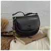 Bolso de Silla de Montar de Alta Gama Estilo Coreano para Otoño e Invierno para Mujer, Nuevo Bolso de Hombro y Bolso Cruzado Versátil para Viajes de 2026