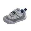 Zapatos Andador para Bebé 2026 Nuevo Estilo Otoño Zapatos Casuales Versátiles para Niñas Zapatos de Patineta para Niños Suela Suave Antideslizantes Transpirables Zapatos Deportivos