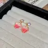 Pendientes de Fresa de Resina con Circonita de Aguja Plateada Corea del Sur Pendientes Frescos Dulces Moda Pendientes Versátiles Sentido del Diseño Nicho Femenino