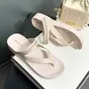 Chinelos de Salto Alto Gaomeilun Wooohu Novos para Mulheres com Corrente de Strass PVC Antiderrapante